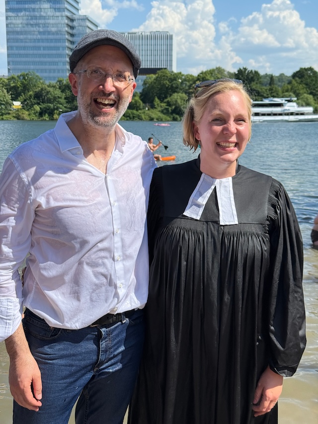 Tauffest   Pfarrerin Brilmayer und Präses Latzel   1